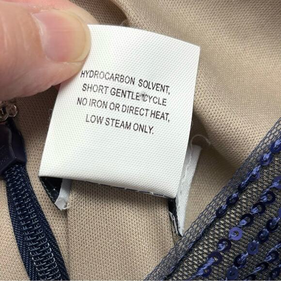 René Ruiz Sequin Dress, Knee Length, Navy Blue, Taupe Lining, V Neck, Size 4 - Picture 11 of 14